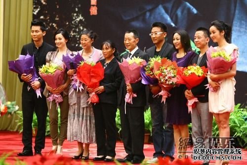 电影《杨善洲》主创齐聚发布会.