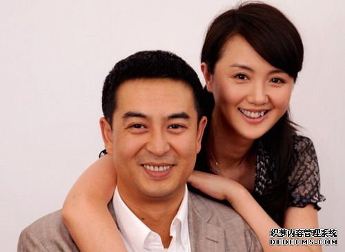 张嘉译、朱媛媛主演的情感剧《瞧这一家子》