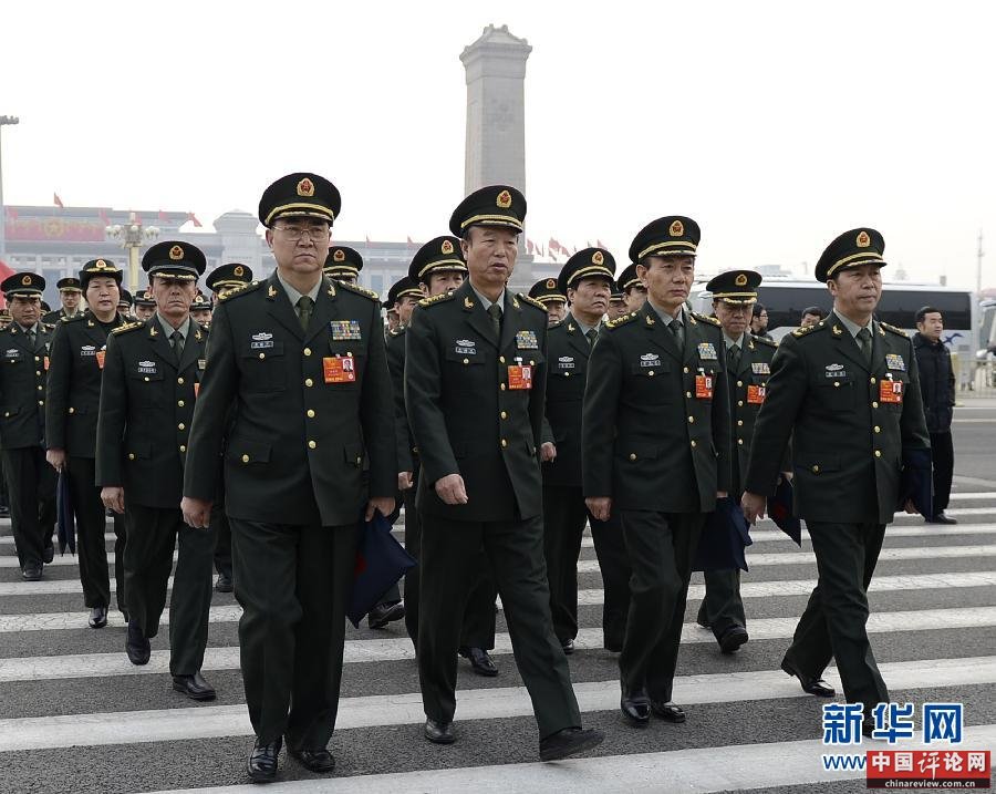 （两会）（1）十二届全国人大一次会议举行第四次全体会议