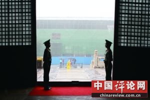 非常守陵人