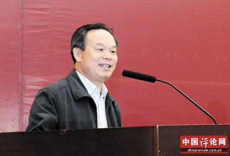 周其凤院士在北大湖南校友会成立15周年庆典上发表演讲。石祯专 摄