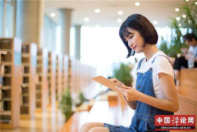 一个男人吊着你的3种表现，他不是真的喜欢你，只是在养备胎！